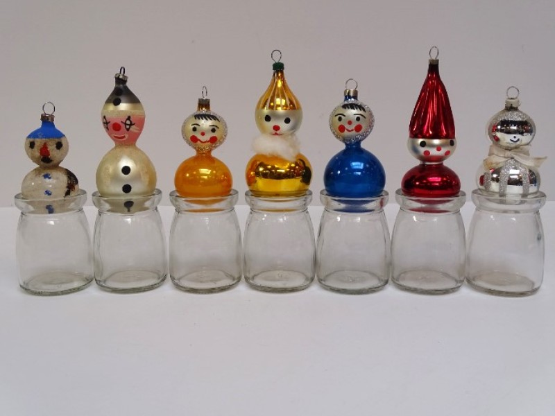 lot van 7 oude glazen kerstballen figuurtjes Kringwinkel