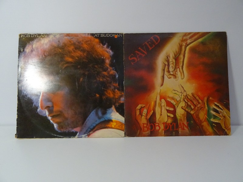 2 albums: Bob Dylan