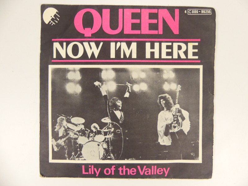 Queen - Now i'm Here Single