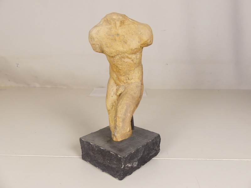 Sculptuur – lichaam slanke man