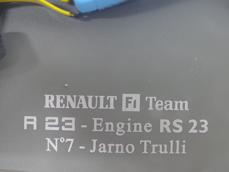 Schaalmodel: Renault F1 Team, R23 , Nr7 J. Trulli, 2003