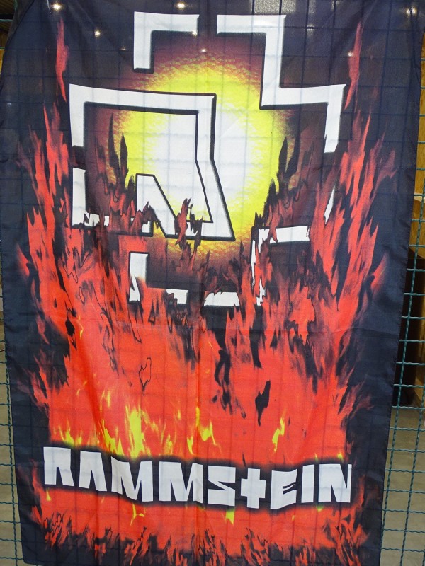 Vlag: Rammstein, Lava Logo - Kringwinkel