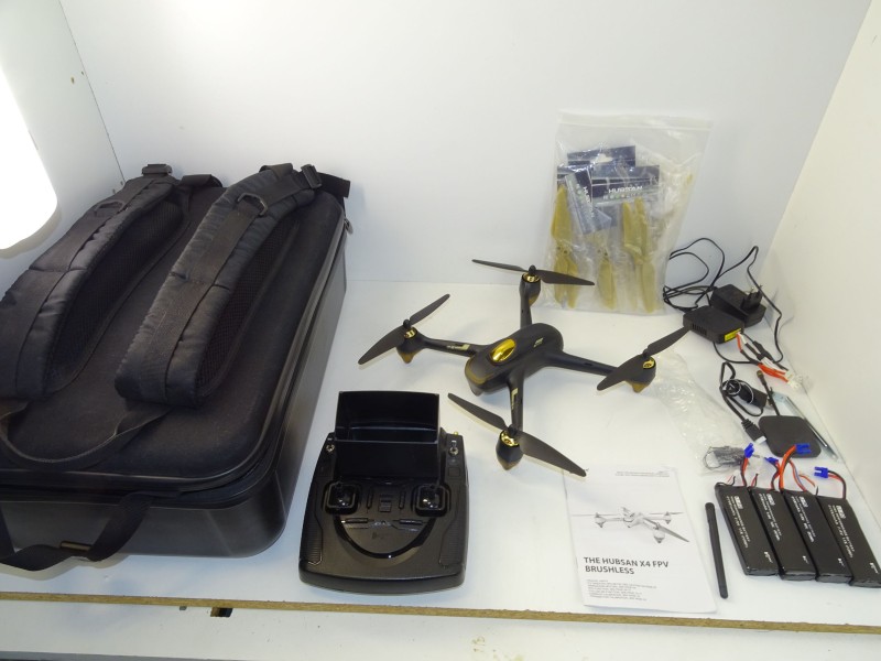 Drone / Quadcopter: Hubsan, X4 Brushless, FPV