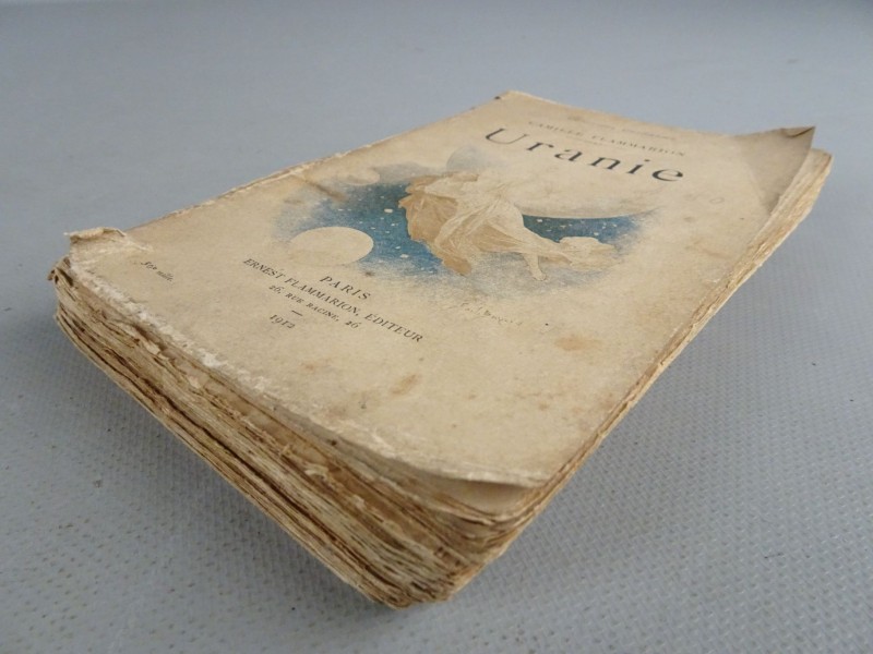 Vintage boek Uranie Frans 371p