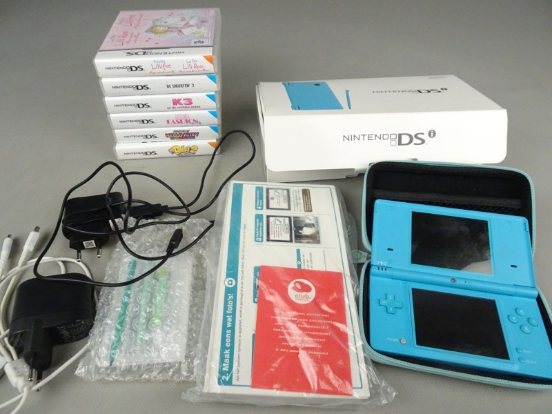 Nintendo DSi + 6 games + BigBen Etui