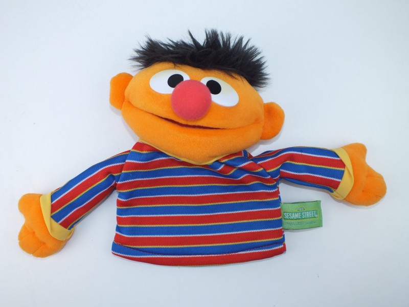 Handpop: Ernie, Sesame Street, 2003