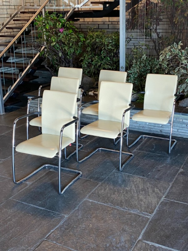 6 beige stapelbare design stoelen - DRISAG