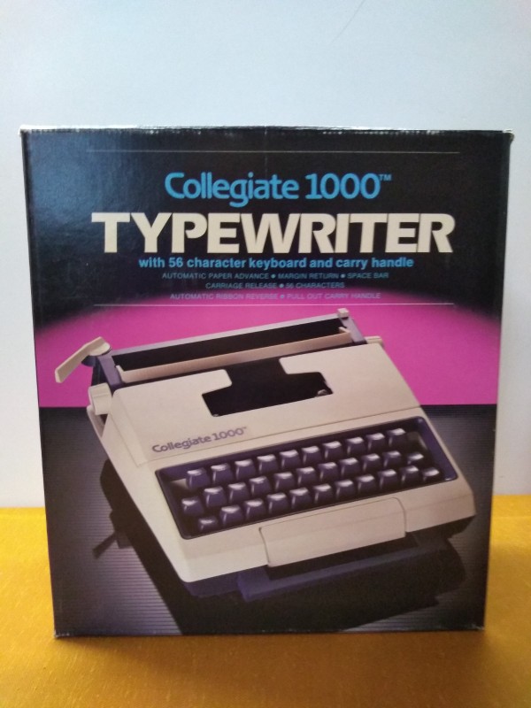 Collegiate 1000 typemachine
