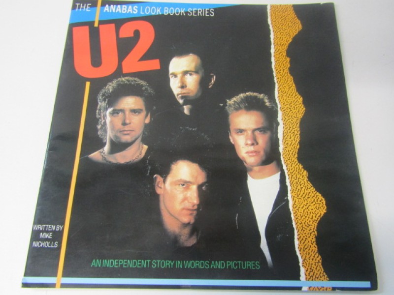Boek U2,  Anabas Lookbook Series