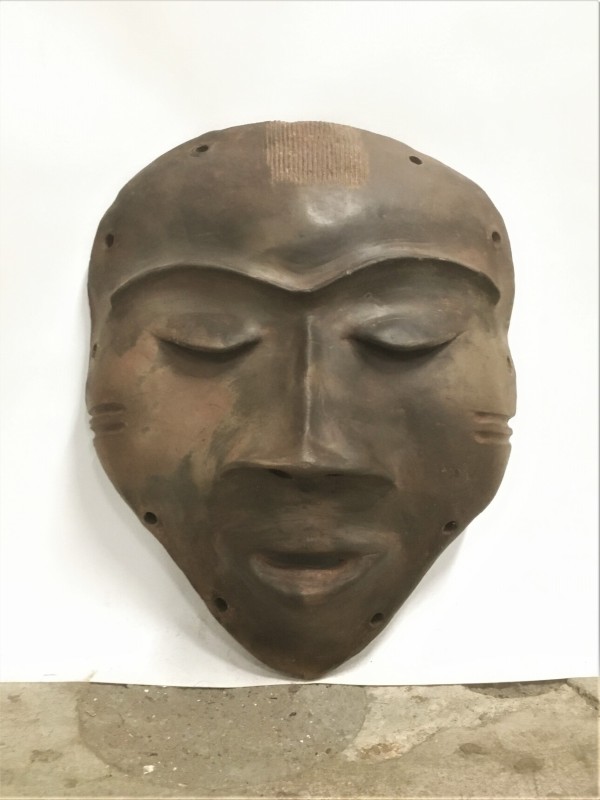 Keramieken masker / hedendaagse sculptuur