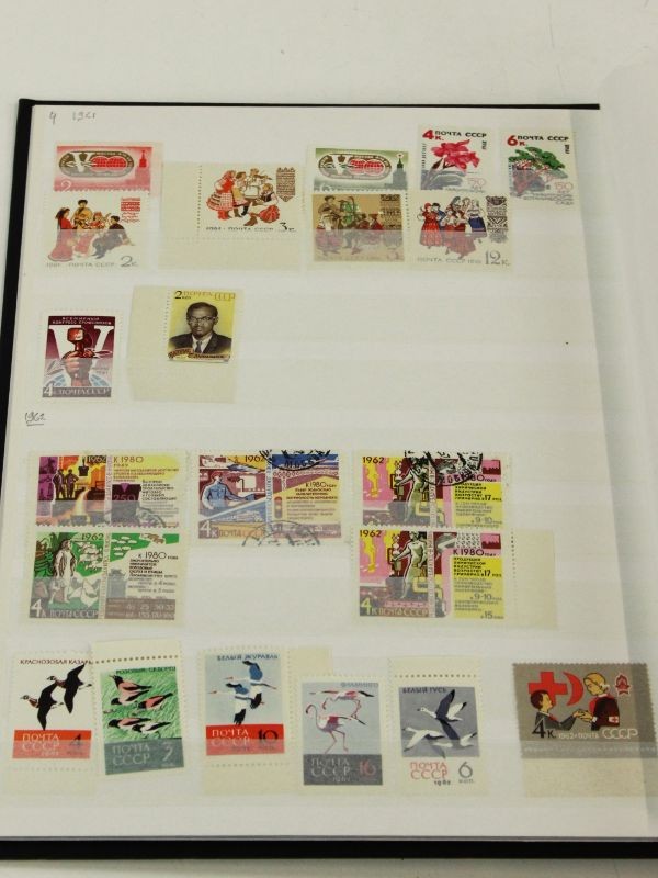 8 Postzegel Boeken - Degelijk Gevuld - Verschillende Buitenlandse Landen - 20ste eeuw