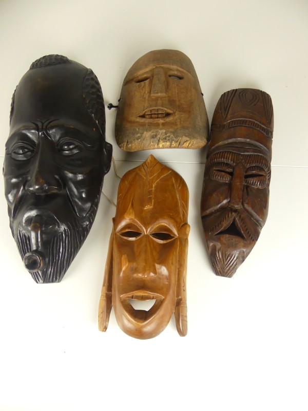 4 Houten Afrikaanse Maskers