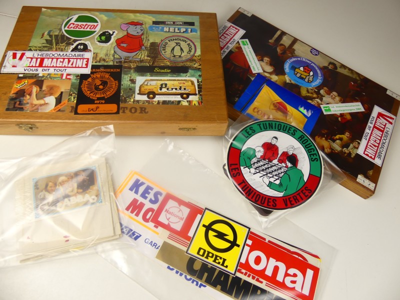 Vintage - bijna 1 kg aan stickers - diverse onderwerpen