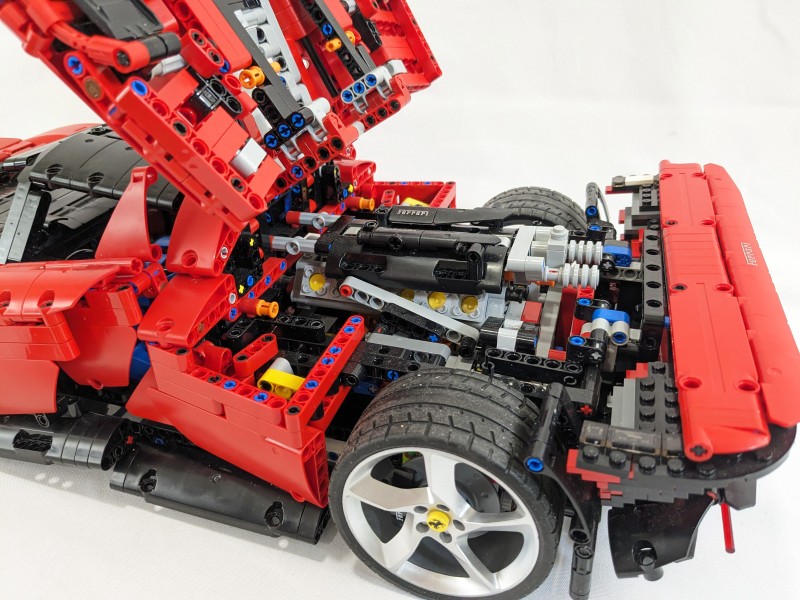 LEGO  Ferrari Daytona SP3