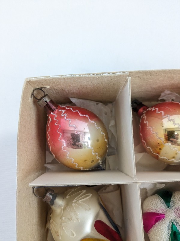 9 Antieke kerstballen