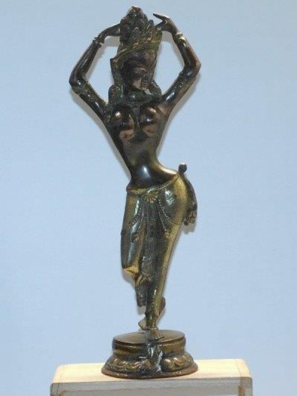 Aziatisch bronzen beeld "Dansende godin" H-43 cm