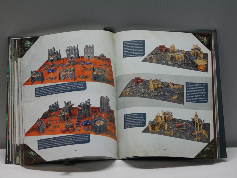 Boek: "Warhammer 40.000- Core Book"