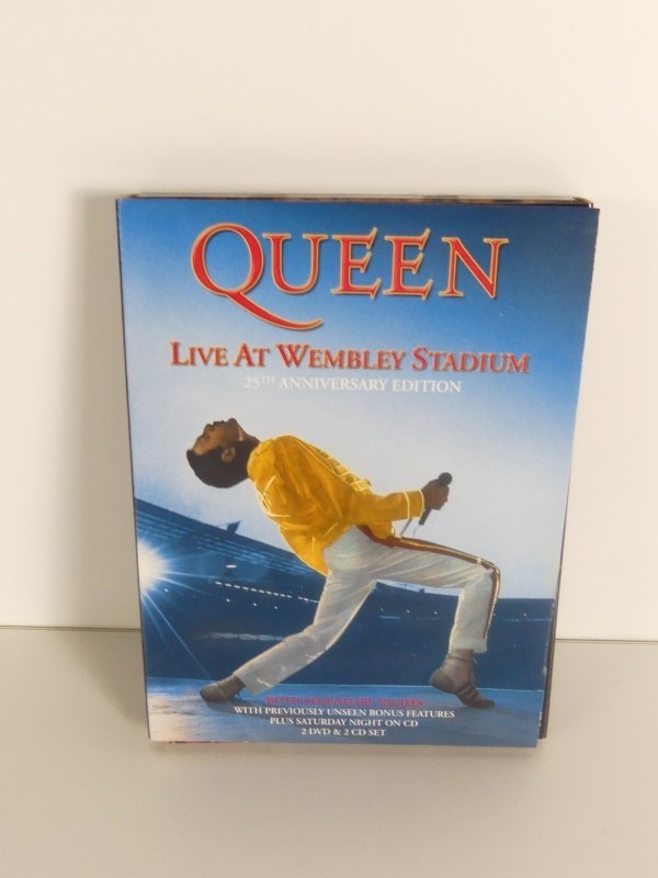 Queen Live at Wembley CD/DVD