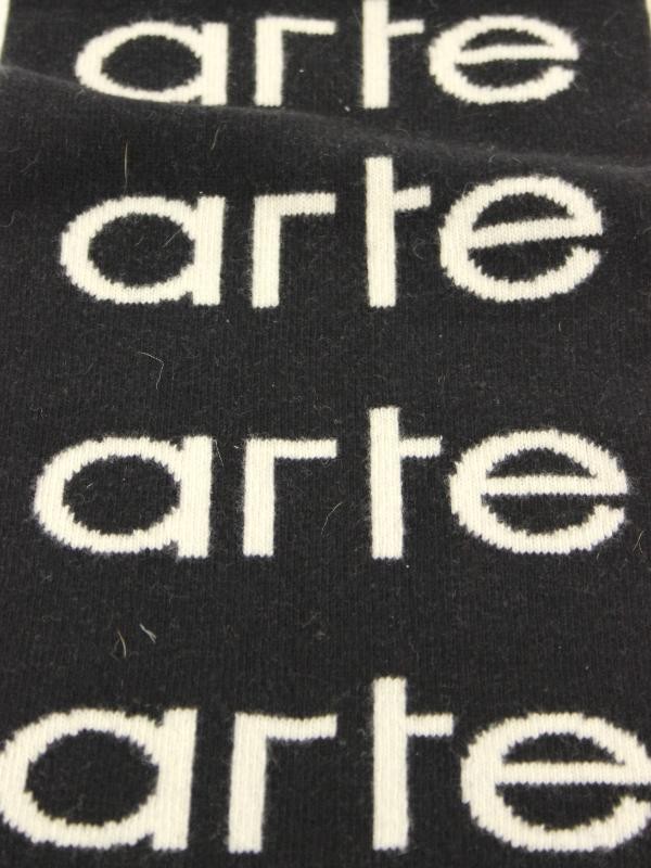 Knappe tricot sjaal Arte - zwart en wit - Merino wol