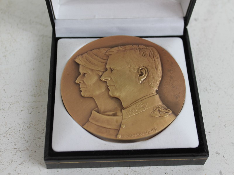 Bronzen Medaille: Koning Filip en Koningin Mathilde