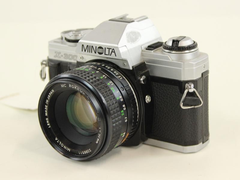Minolta X-300 fotocamera chrome