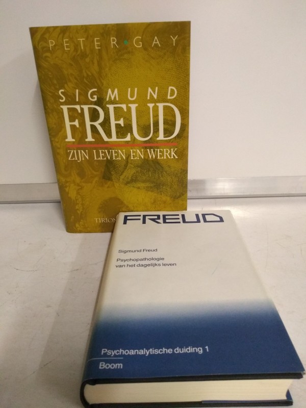 2 boeken Sigmund Freud