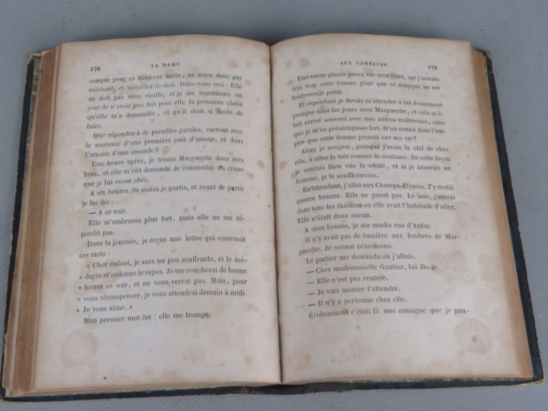 Franstalige roman derde druk 1852 "La dame aux Camélias"