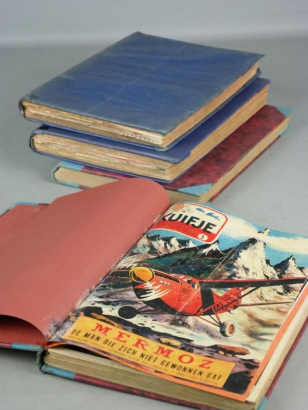 Lot van vier vintage (jaren '50) hardcover bundel strips "Kuifje".