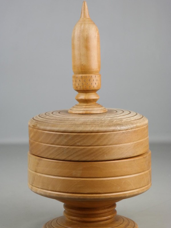 Vintage houten ronde tabakspot met deksel