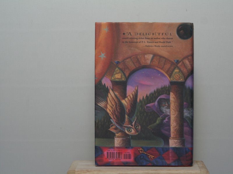 Boek "Harry Potter and the sorcerer's stone" door J.K. Rowling (Art. nr. 653)