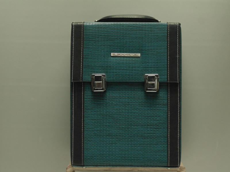 Vintage kunstlederen koffer "Mylene"-Hoog model- lichtblauw (Art. nr. 690 C)