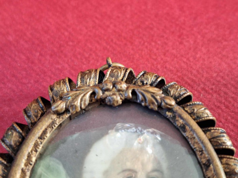 Hanger / Broche in koper met een mini portret