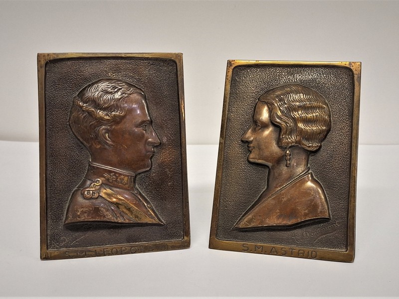 Bronzen plaquettes Astrid & Leopold III