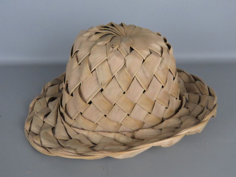 Geweven palm hoed
