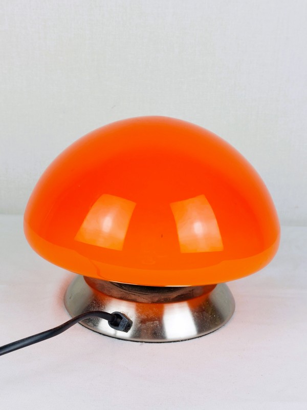 Oranje space age lamp