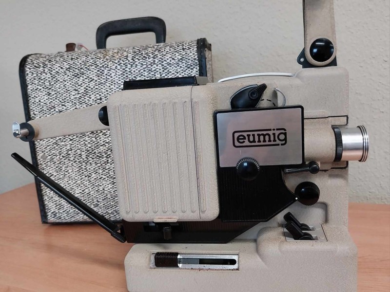 Eumig P8 Phonomatic projector