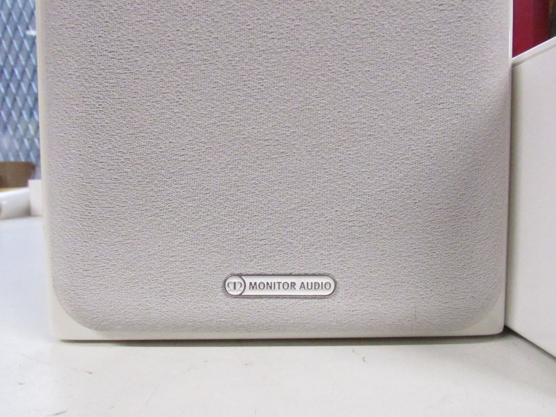 Denon CEOL RCD-N8 + 2 boxen Monitor Audio Silver 1