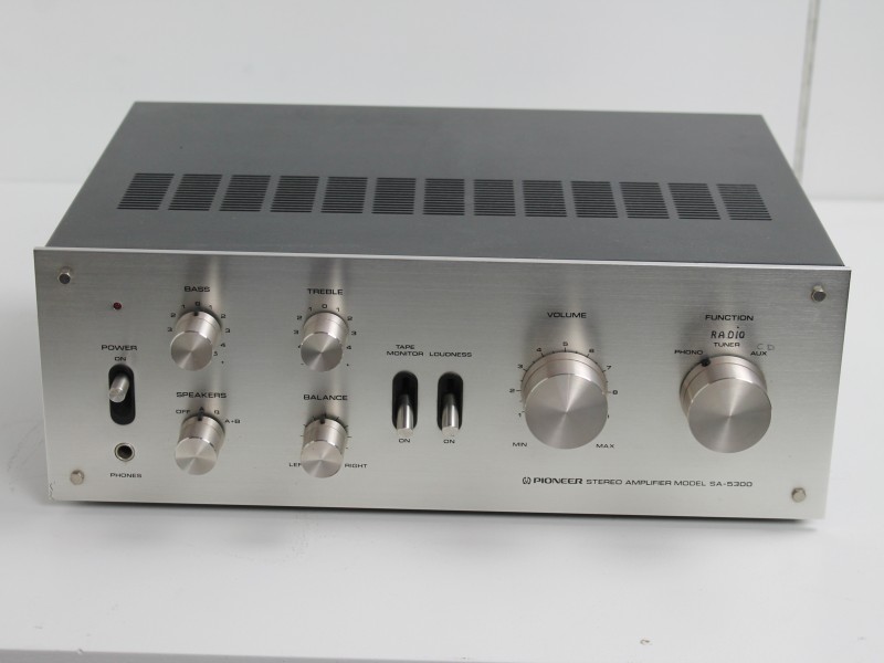 Pioneer Stereo Amplifier Model SA-5300