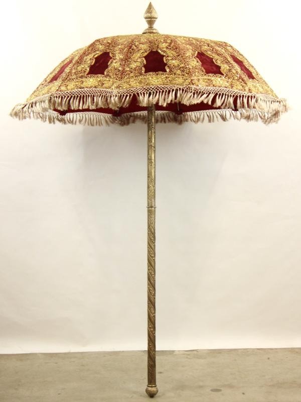 Luxe Indische of Balinese parasol met gouddraad (in metalen koffer)