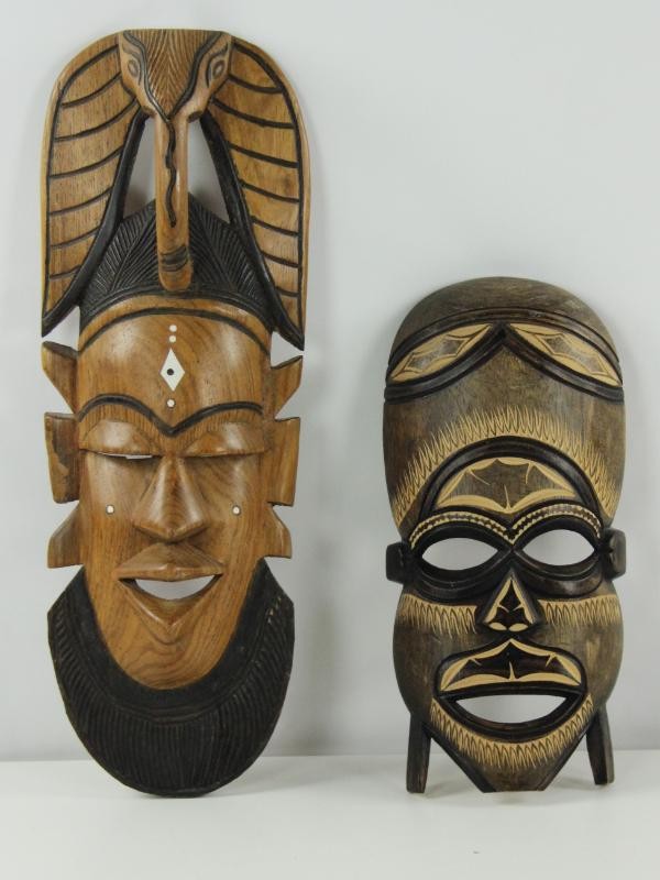 2 Afrikaanse maskers