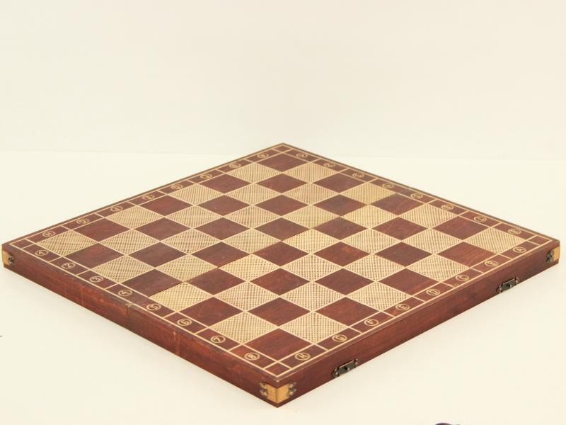 Uniek schaakbord met mooie schaakstukken - hout