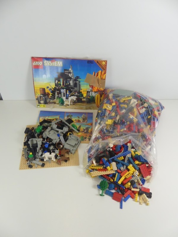 3Kg Diverse lego blokjes & minfigs + 6761