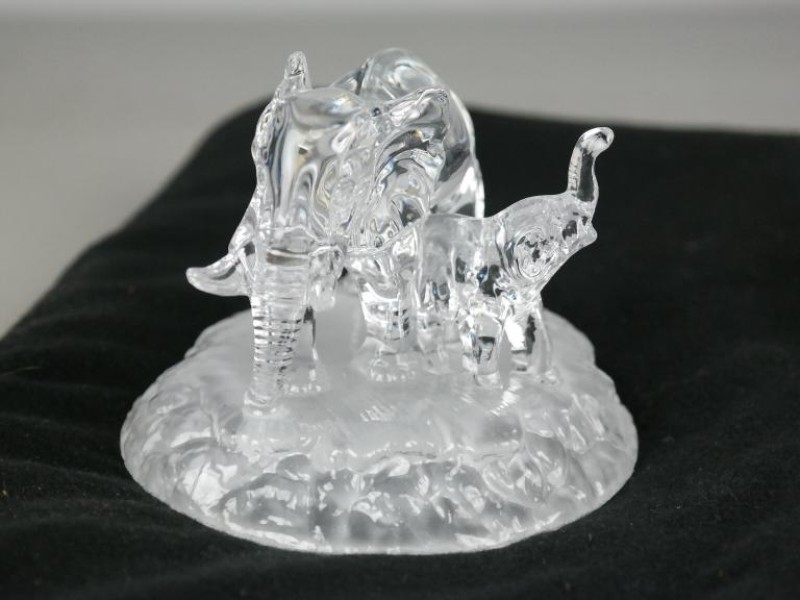 Glaskristallen olifantjes