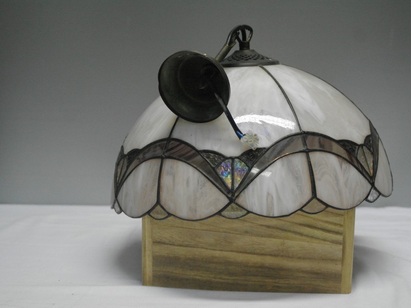 Vintage hanglamp in Tiffany stijl, halve bol vorm (Art. nr. 736)