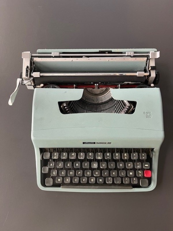 Olivetti manuele retro typmachine