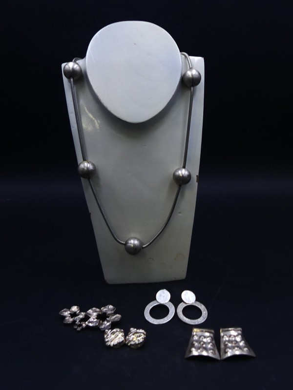 Juwelen: vintage lot zilverkleurig