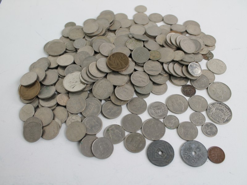 1,7 kg Belgische Franken (oa. 20 en 25 cent - Vanaf jaren 70)