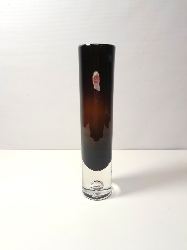 Zware cylindrische kristallen vaas in bruine kleur: Schott Zwiesel