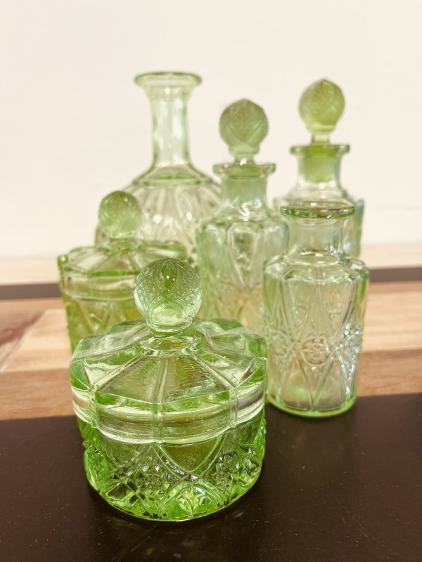 Setje van 6 groene flesjes