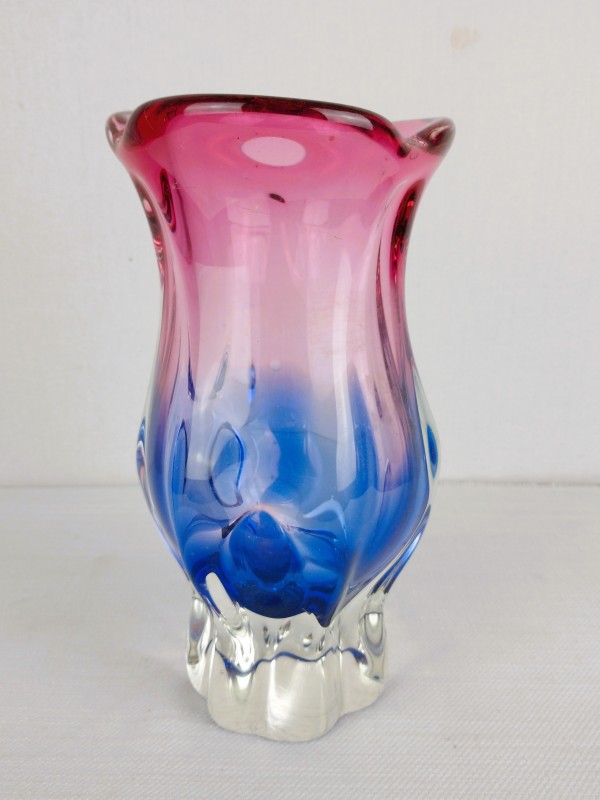 Vaas in roze/blauw glas